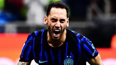 Hakan �alhano�lu i�in s�rpriz a��klama! �Bir g�n Galatasaray'da oynayacak�