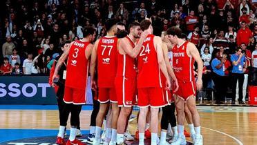 12 Dev Adam, zorlu S�rbistan deplasman�nda