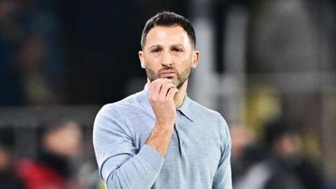 Domenico Tedesco'dan k�t� haber! Kritik ma�ta tak�m�n ba��nda olmayacak