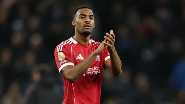 Liverpool, Ryan Gravenberch'in s�zle�mesini uzatt�