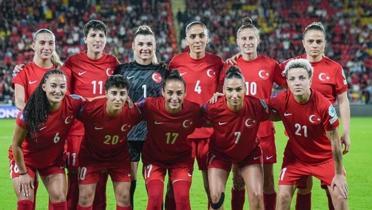 A Milli Kad�n Futbol Tak�m�, Kuzey �rlanda'da galip