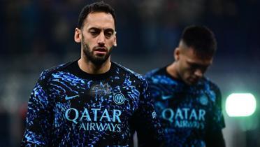 Galatasaray sezon sonu i�i bitirecek! Hakan �alhano�lu'nun bonservisi duyuruldu