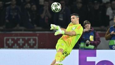 Juventus'un kaleci hedefi: Emiliano Martinez