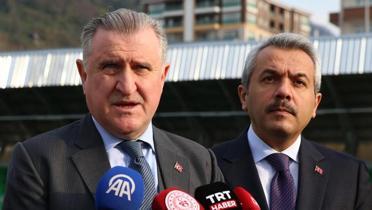 Gen�lik ve Spor Bakan� Bak'tan, Rize'de Euro 2032 s�zleri