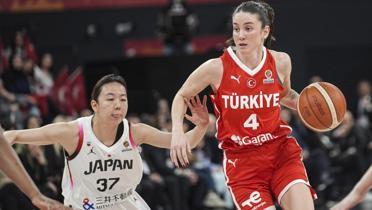 Potan�n Perileri, Japonya'y� da devirdi