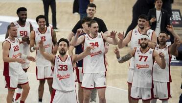 Bah�e�ehir Koleji, Anadolu Efes kar��s�nda galip