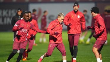 Galatasaray, Trabzonspor mesaisine ba�lad�