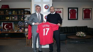 �lhan Mans�z'dan TFF'ye ziyaret