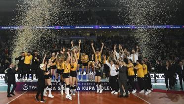 Bakan Bak'tan, Kupa Voley �ampiyonu Vak�fBank'a tebrik