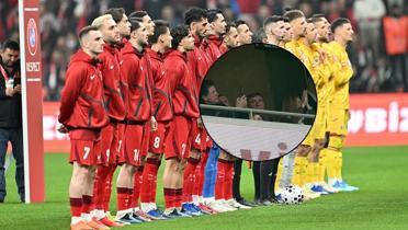 Trib�nde takip ettiler! T�rkiye - Romanya ma��nda yo�un ilgi