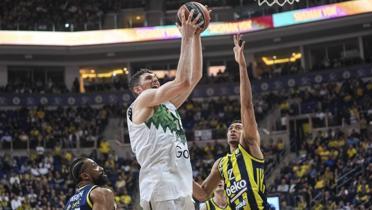 Fenerbah�e Beko, Zalgiris deplasman�nda kay�p