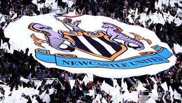 Newcastle United, dev cezayla kar�� kar��ya