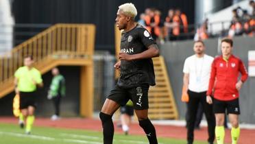 Manisa FK, 3 ma�l�k galibiyet hasretine son verdi