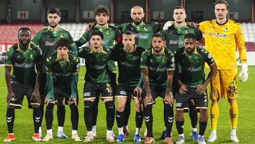 Sakaryaspor'un ligde kalma �ans� zorla�t�