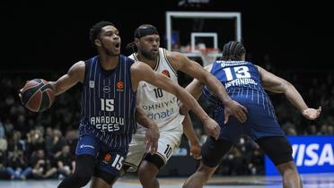 Anadolu Efes, Dubai'yi farkl� ma�lup etti