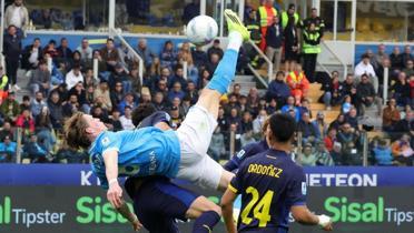 Napoli'ye deplasmanda Parma �elmesi