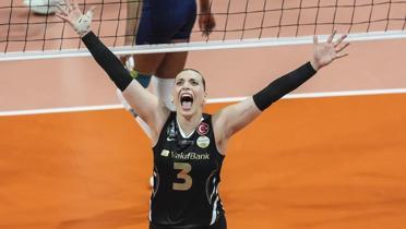 Final etab�nda Vak�fbank, seriyi 2-1 yapt�!