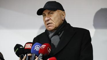 Y�ksel Y�ld�r�m: Be�ikta�'tan 3 puan� neredeyse ezerek ald�k!