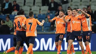 Eldor Shomurodov, S�per Lig'de gol say�s�n� 20'ye ��kard�