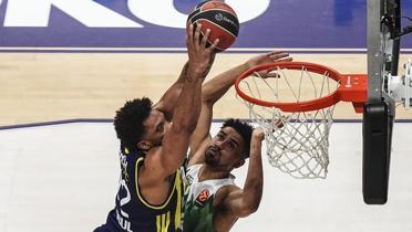 Fenerbah�e Beko Final Four a�k�na! Zalgiris'i ezdi ge�ti