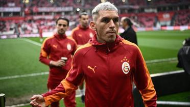 Lucas Torreira'ya yumruklu sald�r�! Beyo�lu'nda darp edildi