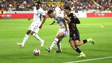 Trabzonspor'un konu�u Gen�lerbirli�i! ��te muhtemel 11'ler...