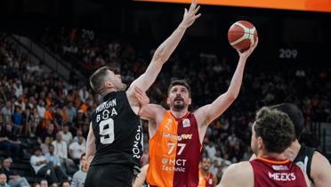 Derbi serisinde Galatasaray, durumu e�itledi