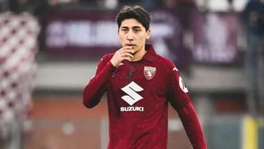 Sar�-k�rm�z�l�larda fla� geli�me... Eski Be�ikta�l�, Galatasaray yolunda!