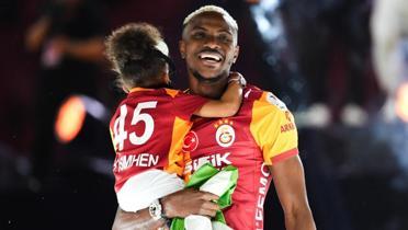 Osimhen �stanbul'da mutlu