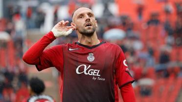 Aziz Y�ld�r�m'dan ilk transfer hamlesi: Vedat Muriqi