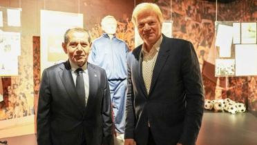 Galatasaray'a s�rpriz ziyaret!