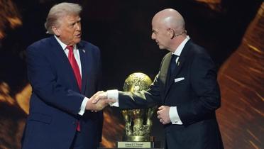 Trump kupada yok UFC'de var