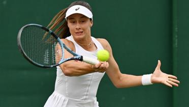 Zeynep S�nmez, Wimbledon'a �ift kad�nlar ilk turunda veda etti