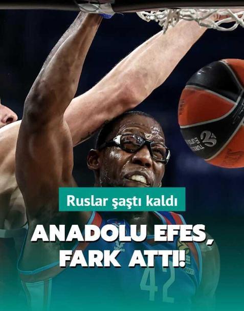 Anadolu Efes, CSKA Moskova'y� darmada��n etti