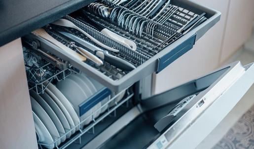 Bulaşık makinesi kokuyorsa bunu deneyin! 2-3 dilim limon eklenirse...